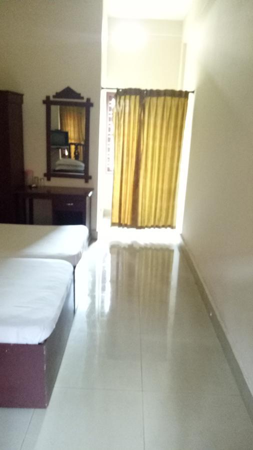 Hotel Nuhman Kondotty Екстер'єр фото