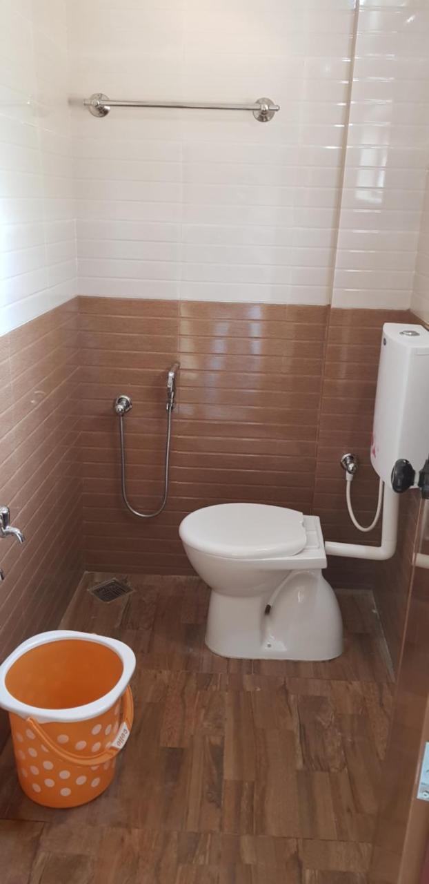 Hotel Nuhman Kondotty Екстер'єр фото
