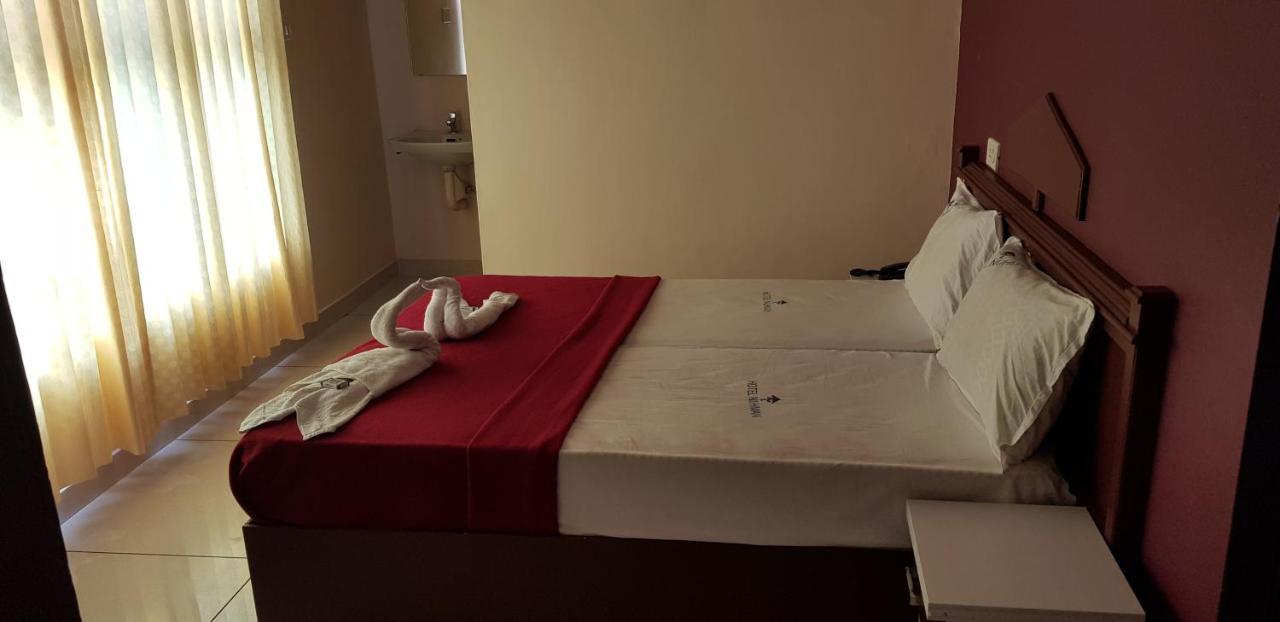 Hotel Nuhman Kondotty Екстер'єр фото