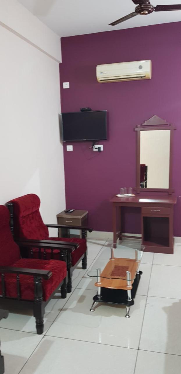 Hotel Nuhman Kondotty Екстер'єр фото